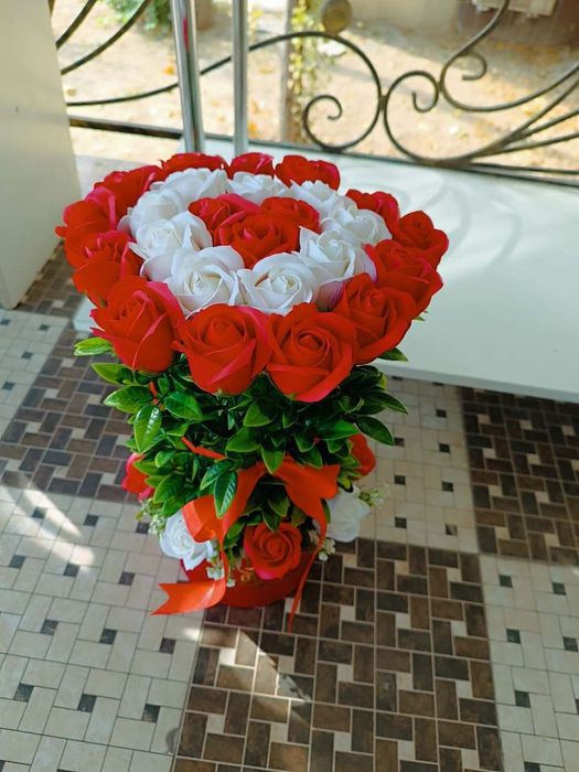 Sun'iy va sovunli gullar