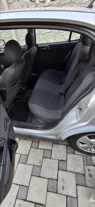 Dezmembrez Opel astra  G 1,7 dizel.  Masina funcționează perfect.