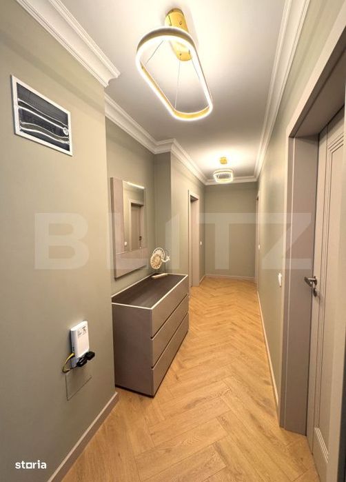 Apartament cu 3 camere, terasa si parcare, zona Libertatii