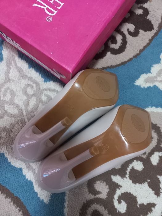 Новый туфли сатылады,