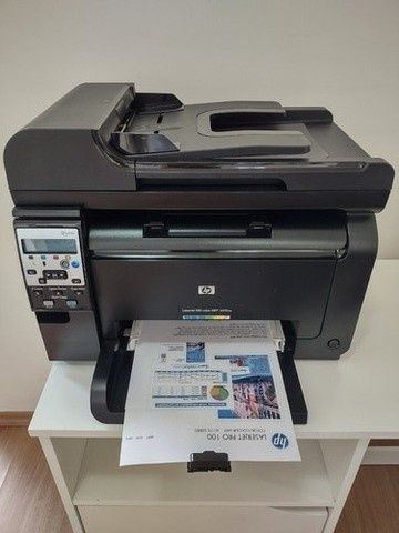Продам принтер HP Color LaserJet Pro