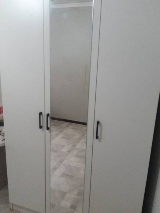 Шкаф для одежды продам