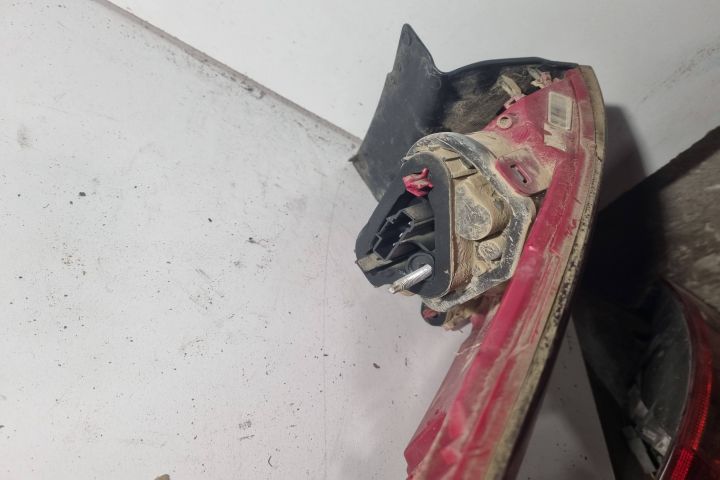 Lampa / Tripla stop stanga pe aripa Citroen C5 a 2-a generatie