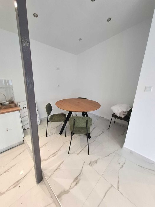 Продава реновирана къща 70 м2 с двор 200 м2 в Аспровалта