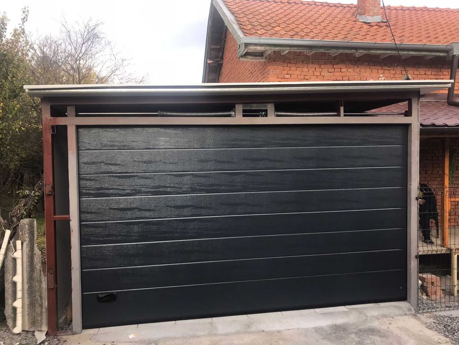 Здрави работещи секционни врати! Високо качество!