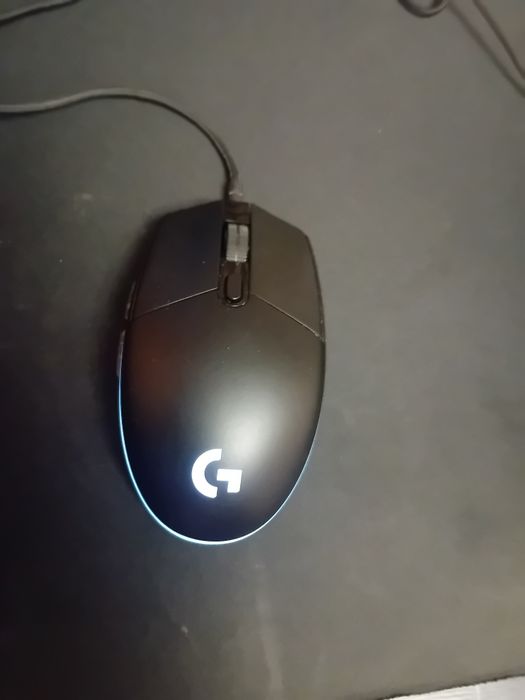 Продавам мишка Logitech G pro