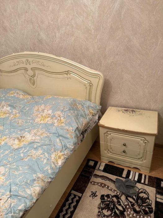 Срочно продается спальный гарнитур