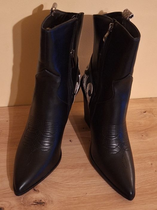 Ciocate dama marimea 39