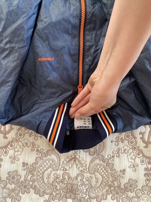 Ветровка-бомбер для мальчика