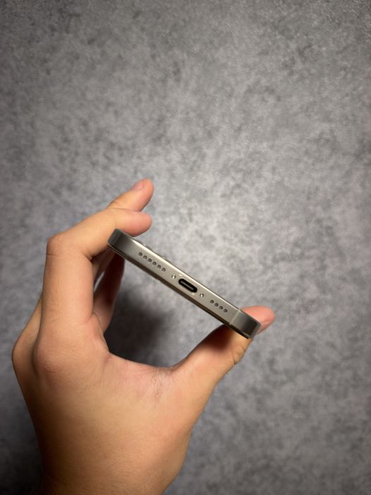 iPhone 16 Pro Max 256Gb 100% в хорошем состоянии
