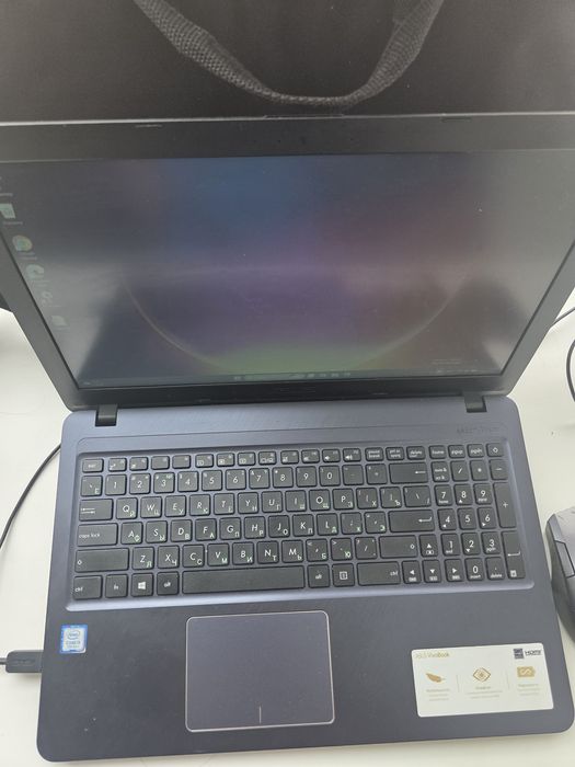 Продам ноутбук ASUS современный дизайн
