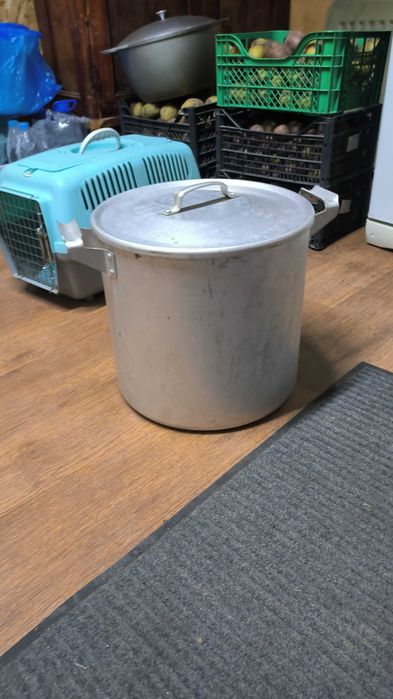 Алюминиевые кастрюли