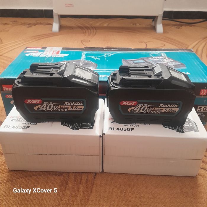 Makita зарядно +батерии