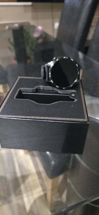 Huawei watch GT 4 на 1 година в отлично състояние