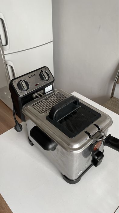 Полупрофесионален фритюрник Tefal Filtra Pro Inox