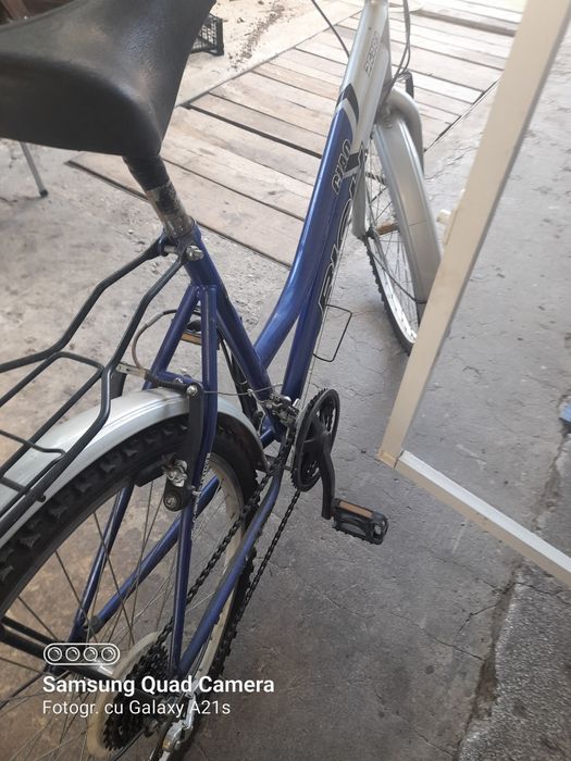 Vand bicicleta 350 lei
