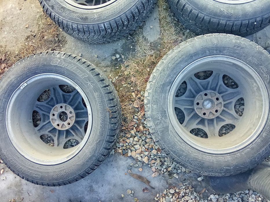 Продам комплект зимних колёс на Subaru.