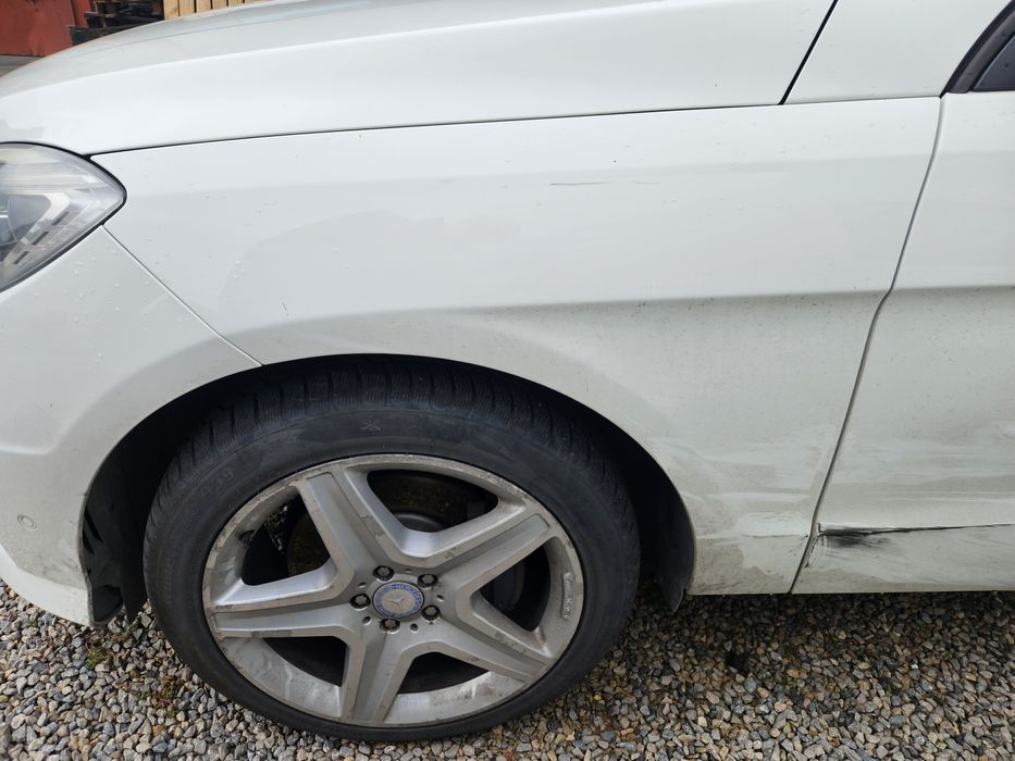 Ляв калник за Mercedes w166 Ml