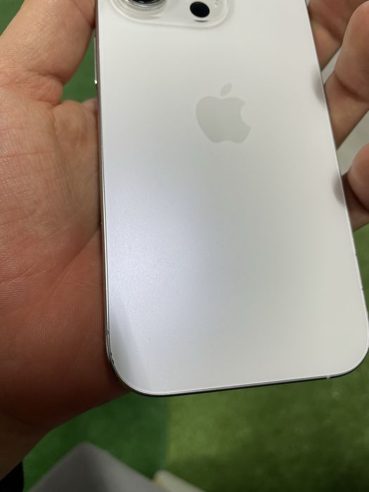 Capac spate iphone 16 pro