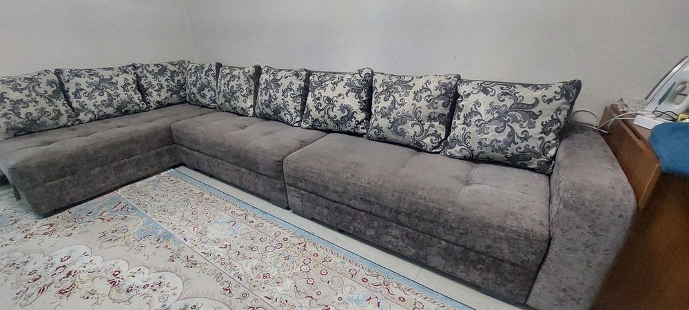 Диван в хорошем состоянии