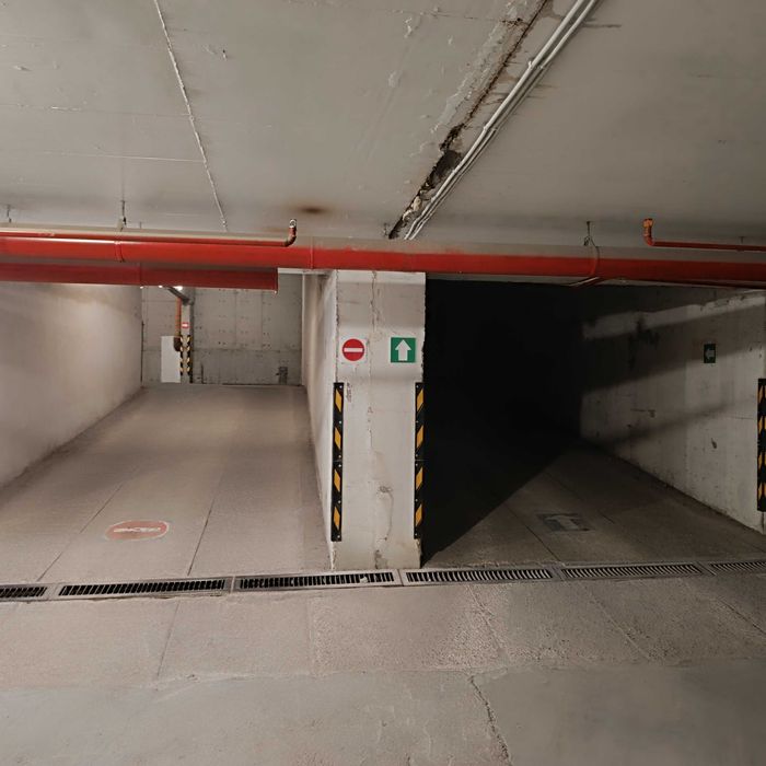 Паркомясто Люлин 2, ПРОДАВА , собственик