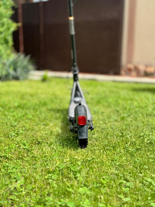 Электросамокат NineBot