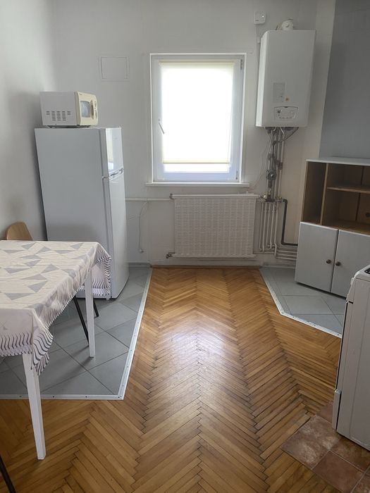 Apartament 2 camere , Manastur zona Kaufland .