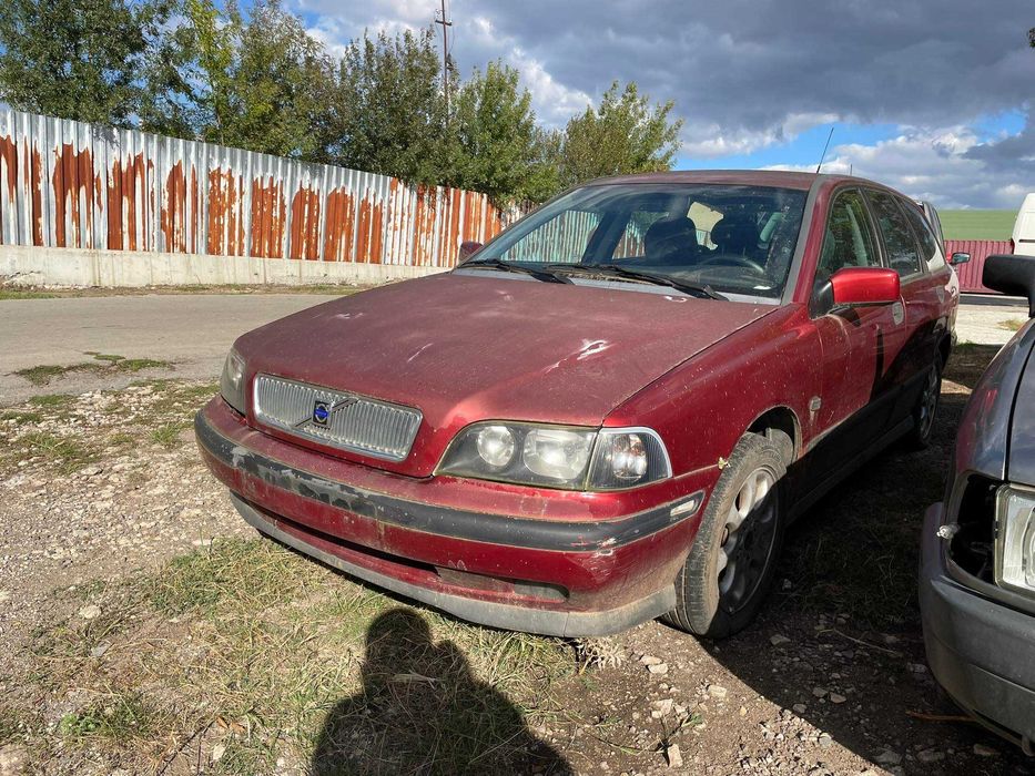 volvo v40 1.8 facelift кожа на части волво в40