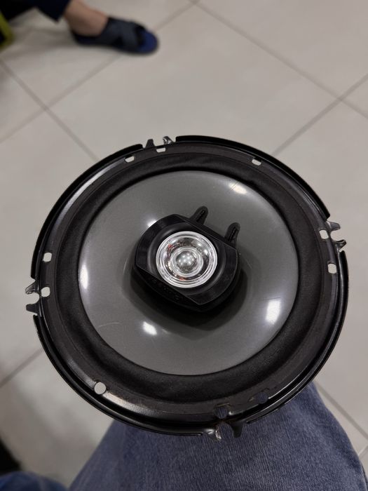 Pioneer kalonka holati yahshi 200w ts-165p