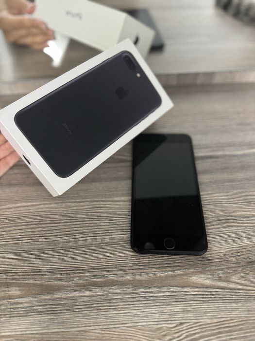 Продам Iphone 7 plus