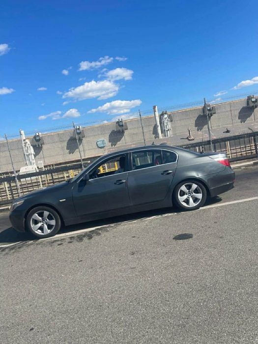 BMW Seria 5 E60 520i