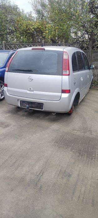 Dezmembrez Opel Meriva 1.7 diesel