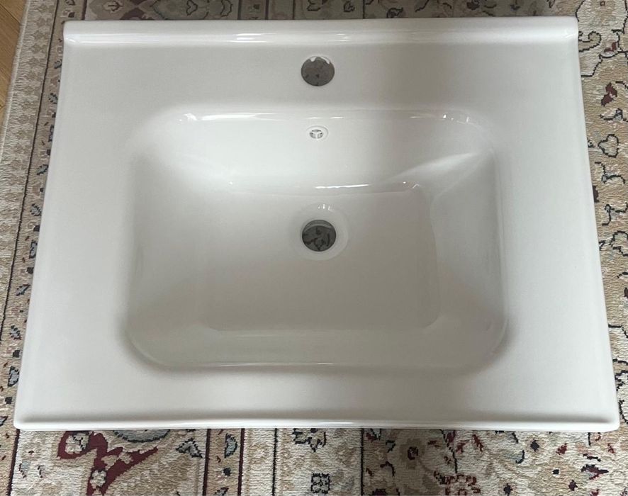 Умывальник с тумбой