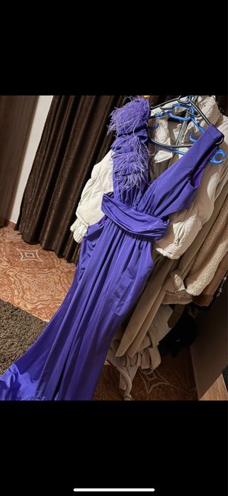 Лилава официална рокля