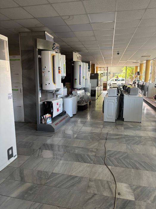 Дава се под наем Магазин в Силистра, Център - 486 кв.м за 2300 € - Снимка #5