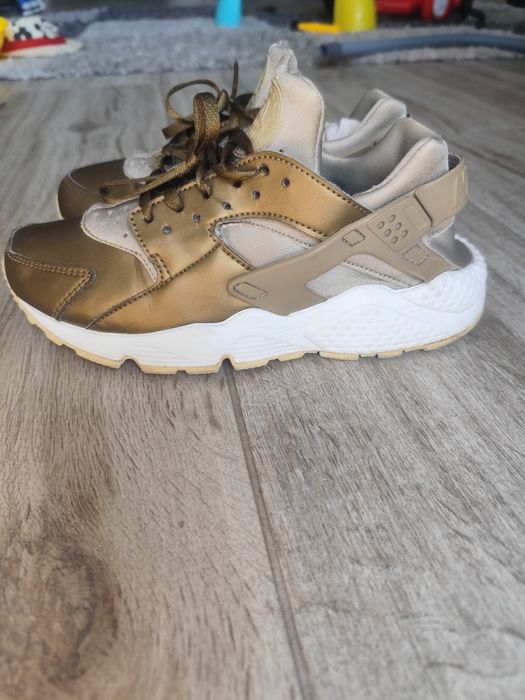 Pantofi Nike culoare kaki, piele mărimea 38