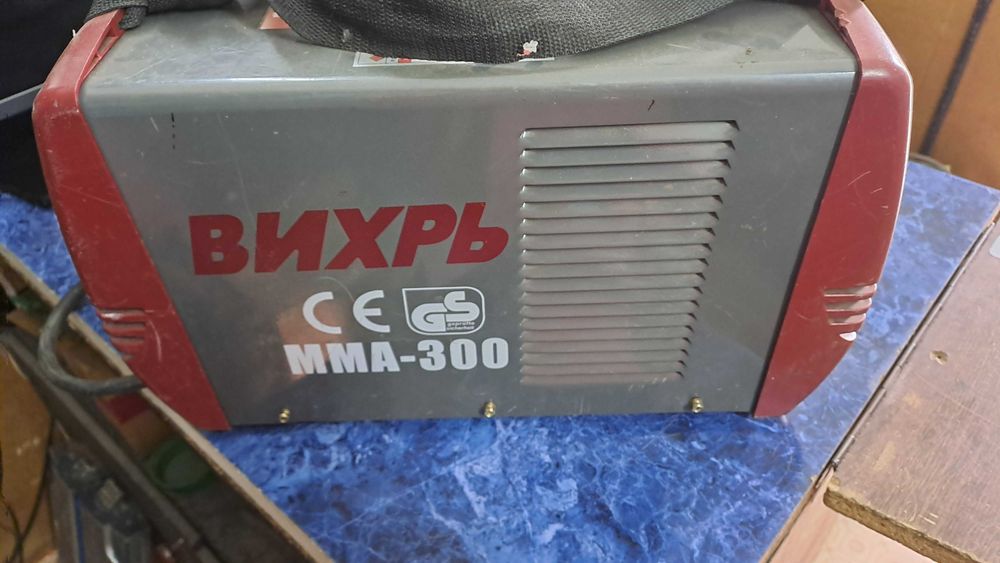 Сварочный инвертор "Вихрь ММА-300