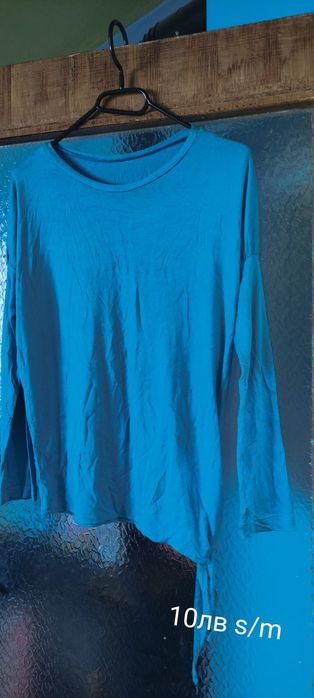 Блузки, боди, гащеризонче, рокля