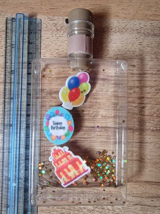 Sticluta de decor cu ghirlanda