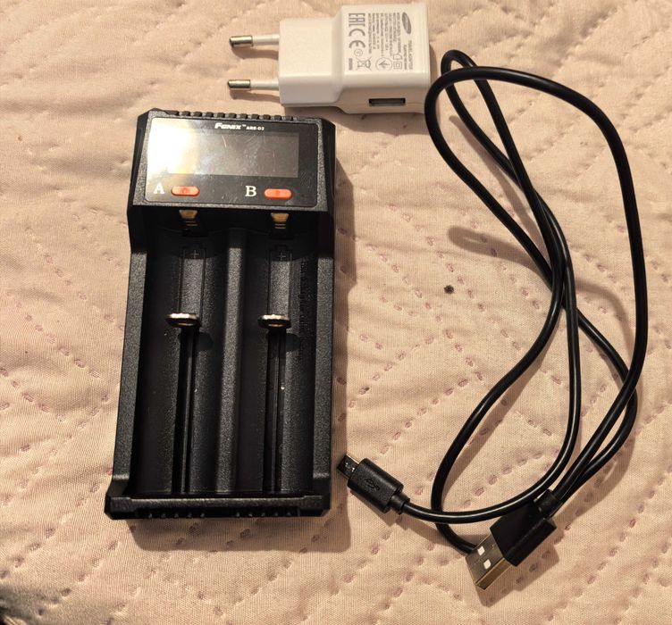 1.Фар за велосипед. Нов 2.Стоп за Knog Cobber Lil.3 Велосипед Drag Har