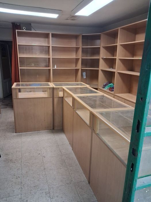 Обзавеждане за магазин