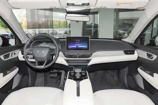 HONGQI E-QM5 500 naxt va foizsiz rassrochka