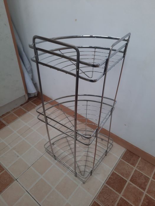 Ванная полочка металлические.