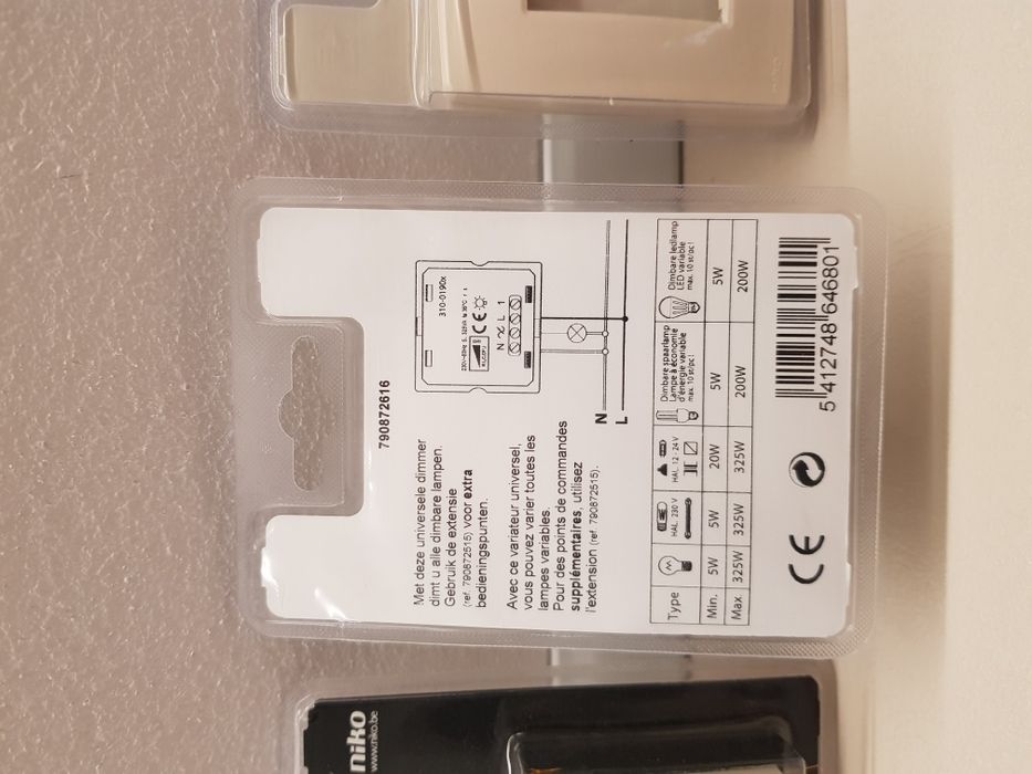 Intrerupator variator de tensiune universal