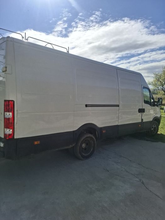 Vând duba iveco daily 2.3 hpi