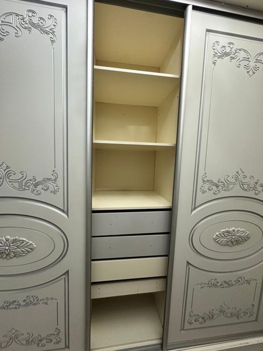 Продается шкаф-купе