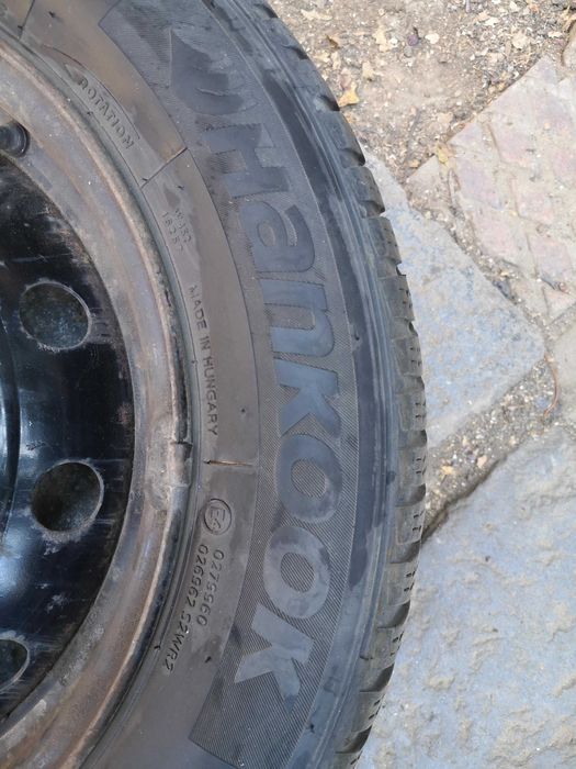 Set roți anvelope iarnă cu jante oțel 185/65/R15 pentru Dacia Logan