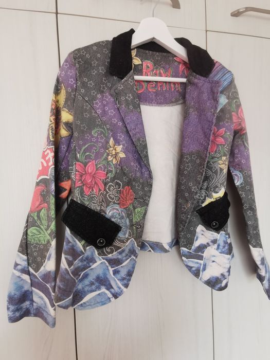 Елегантно мнгоцветно сако