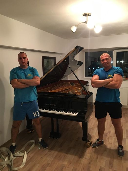 Transport pianine și piane