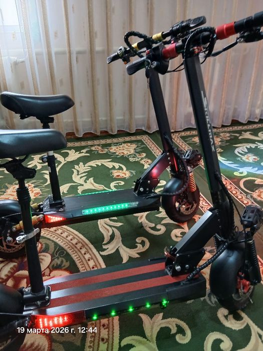 Продам 2 самокат по цене одной.